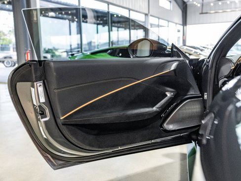 Used 2024 Ferrari Roma image 12