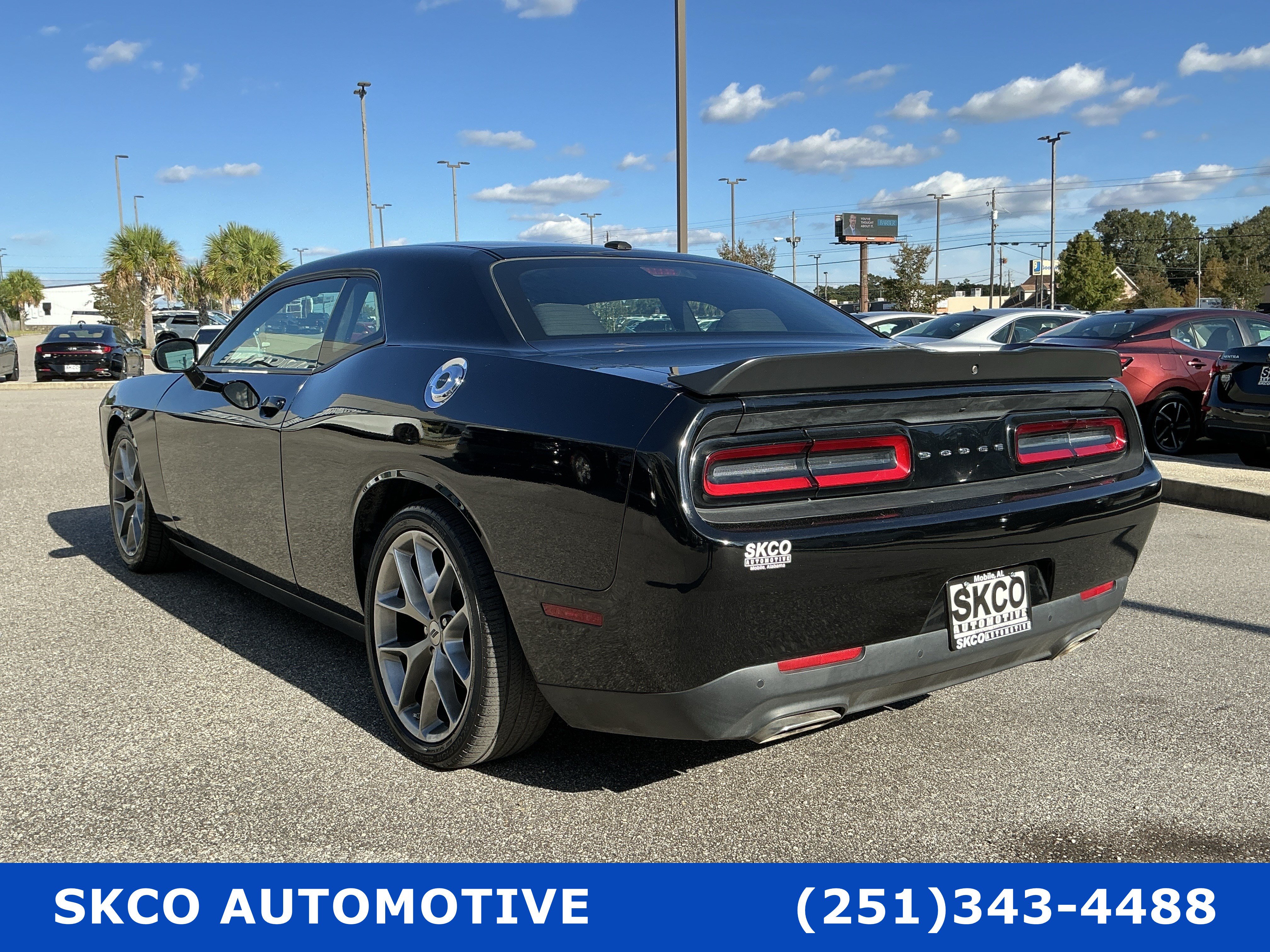 Used 2023 Dodge Challenger GT RWD image 3