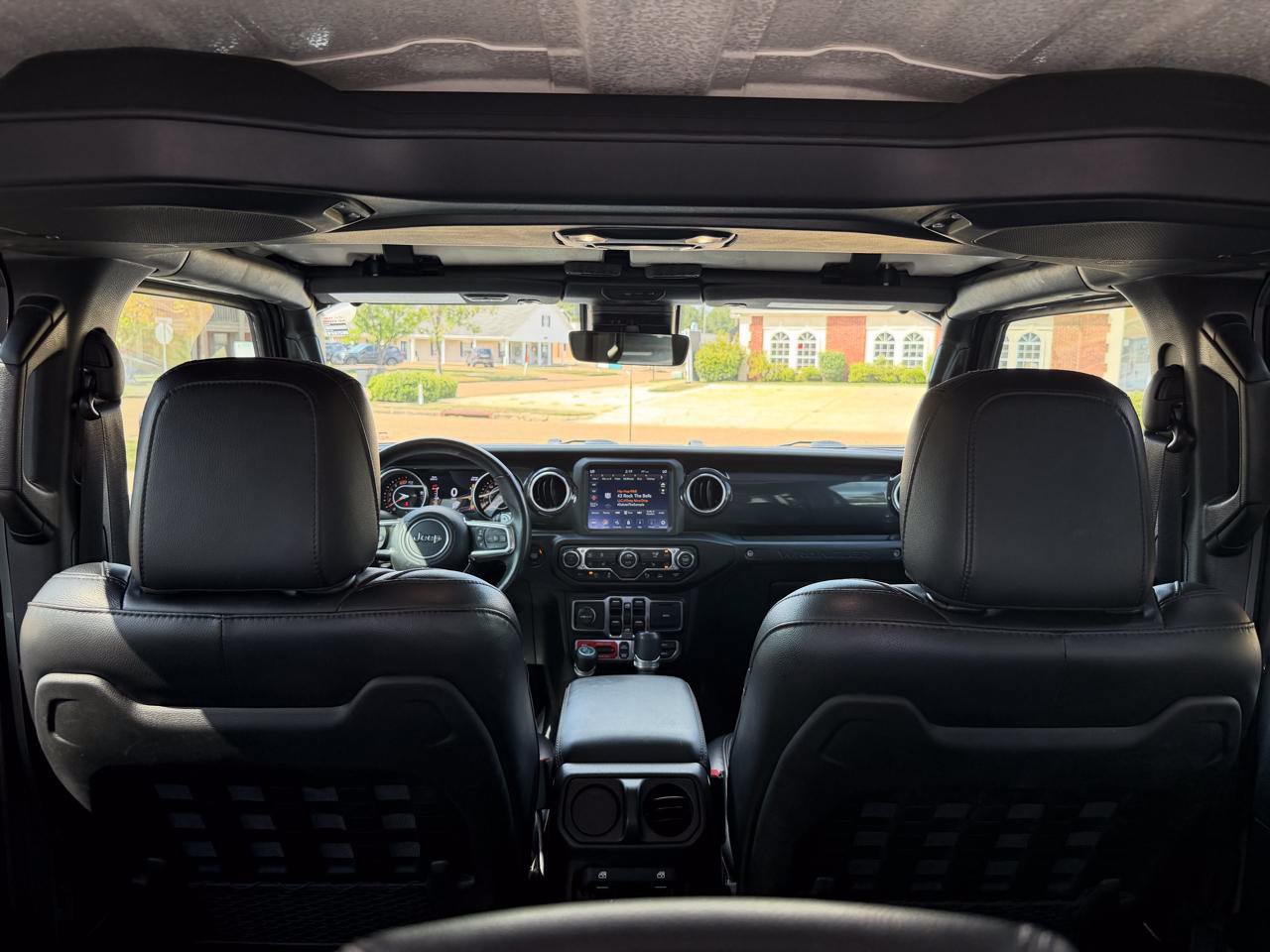 Used 2023 Jeep Wrangler Unlimited Rubicon 392 w/ Xtreme Recon 35" Tire Package AWD/4WD image 16
