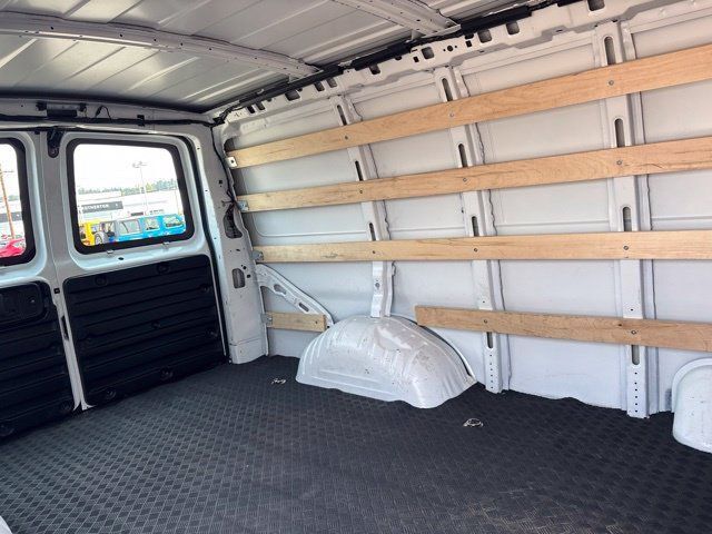 Used 2025 GMC Savana 2500 w/ Driver Convenience Package RWD image 19