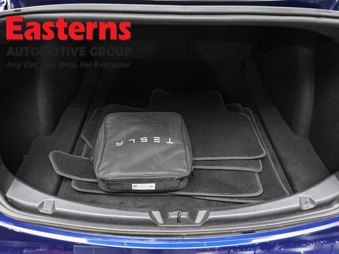 Used 2019 Tesla Model 3 Standard Range RWD image 9