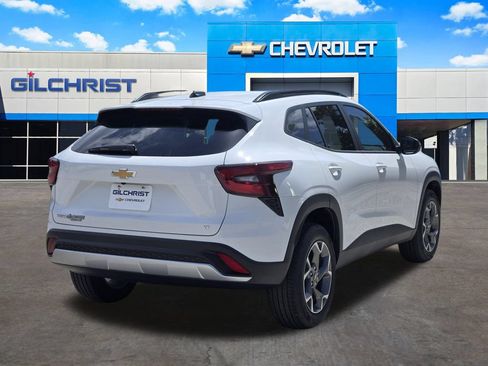 New 2026 Chevrolet Trax LT FWD image 8