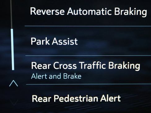 Used 2026 Chevrolet Suburban Z71 w/ Comfort Package image 36