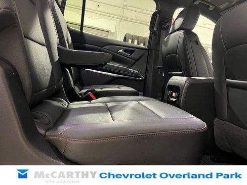 Used 2024 Chevrolet Traverse Z71 w/ Enhanced Driving Package AWD/4WD image 33