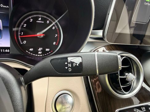 Used 2017 Mercedes-Benz GLC 300 4MATIC image 22