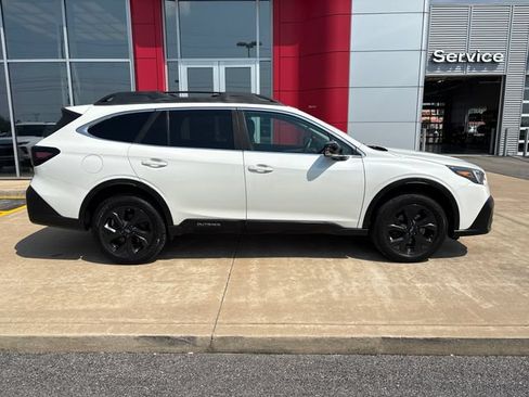 Used 2021 Subaru Outback Onyx Edition XT AWD/4WD image 6