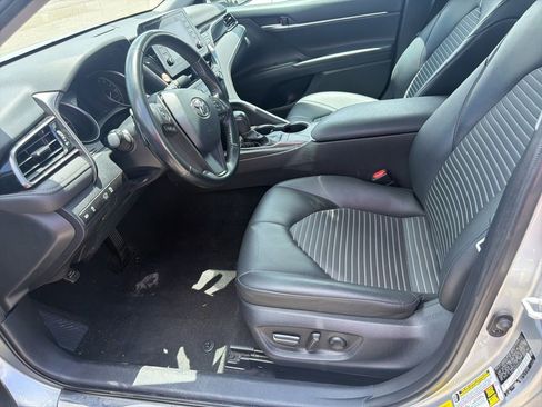 Used 2024 Toyota Camry SE FWD image 9