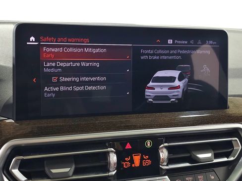 Used 2022 BMW X4 xDrive30i AWD/4WD image 25