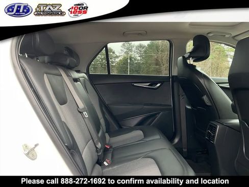 Used 2023 Kia Niro EX Touring image 14
