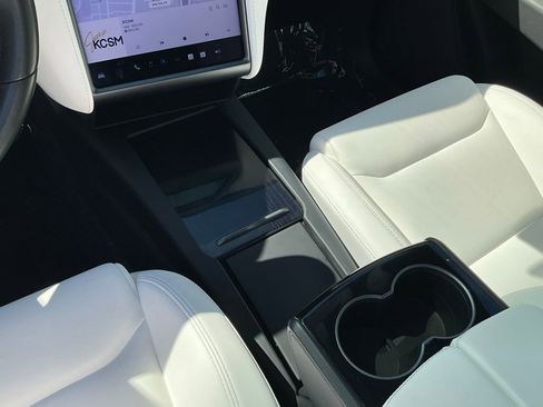 Used 2020 Tesla Model X Long Range AWD/4WD image 41