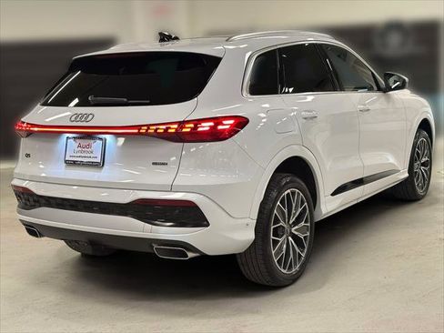 Used 2025 Audi Q5 Premium Plus w/ Premium Plus image 4