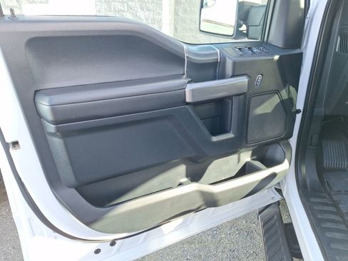 Used 2020 Ford F150 XLT w/ Equipment Group 302A Luxury image 9