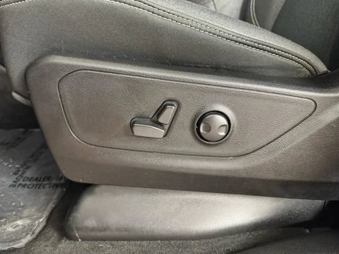Used 2022 RAM 1500 Big Horn AWD/4WD image 16
