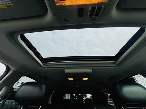 Used 2012 Chevrolet Tahoe LTZ image 31