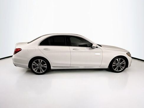 Used 2018 Mercedes-Benz C 300 Sedan image 4