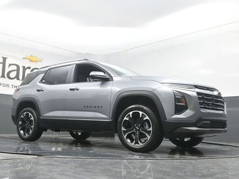 New 2026 Chevrolet Equinox LT w/ Convenience Package II image 2