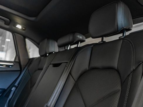 New 2025 Porsche Macan image 26