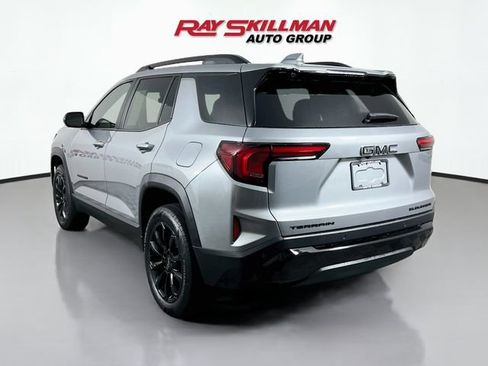 Used 2026 GMC Terrain Elevation w/ Elevation Premium Package FWD image 5
