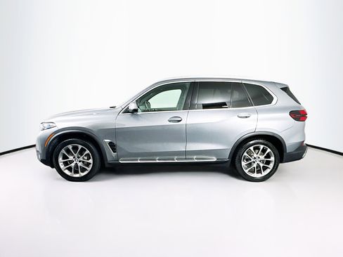 Used 2024 BMW X5 sDrive40i image 4