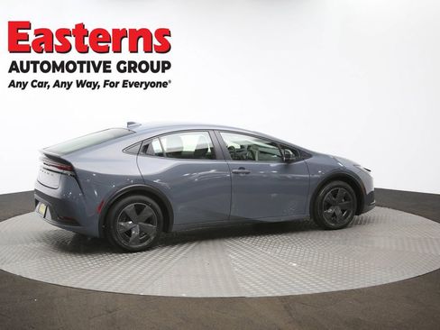 Used 2024 Toyota Prius LE FWD image 41