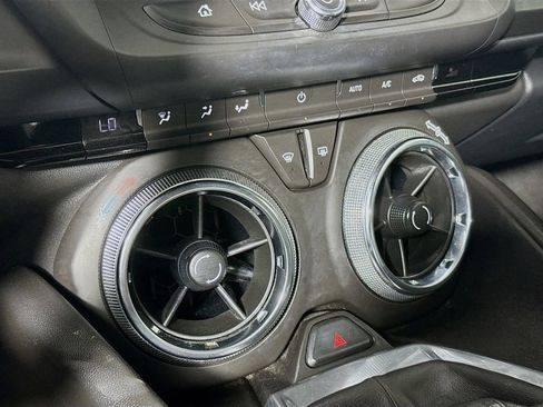 Used 2016 Chevrolet Camaro SS RWD image 18