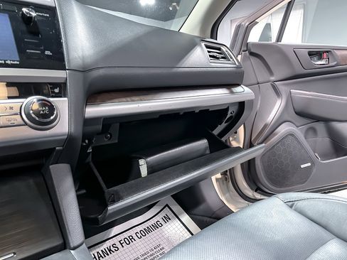 Used 2017 Subaru Outback 2.5i Limited image 30