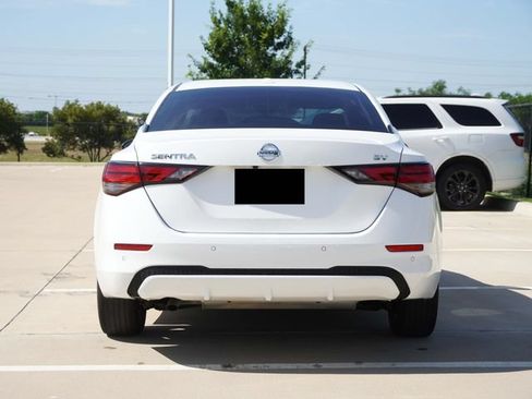 Used 2022 Nissan Sentra SV w/ Trunk Package FWD image 8
