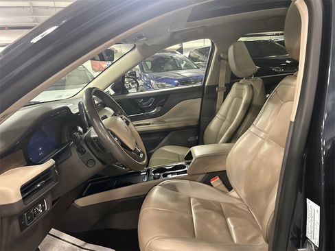Certified 2021 Lincoln Corsair Reserve w/ Elements Package image 10