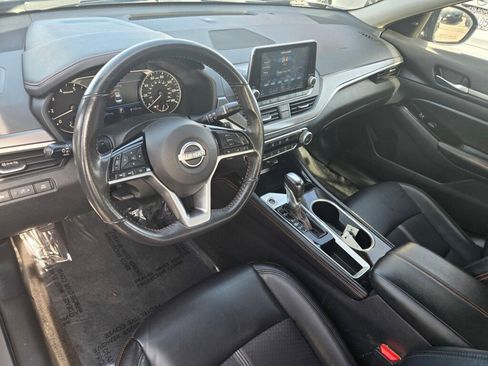 Used 2024 Nissan Altima 2.5 SR image 12