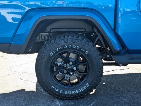 New 2025 Jeep Gladiator High Tide image 12
