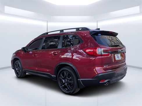 Certified 2025 Subaru Ascent Bronze Edition w/ Onyx Package image 5