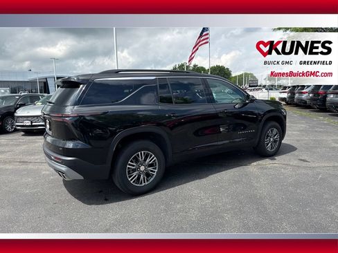 Used 2024 Chevrolet Traverse LT AWD/4WD image 6