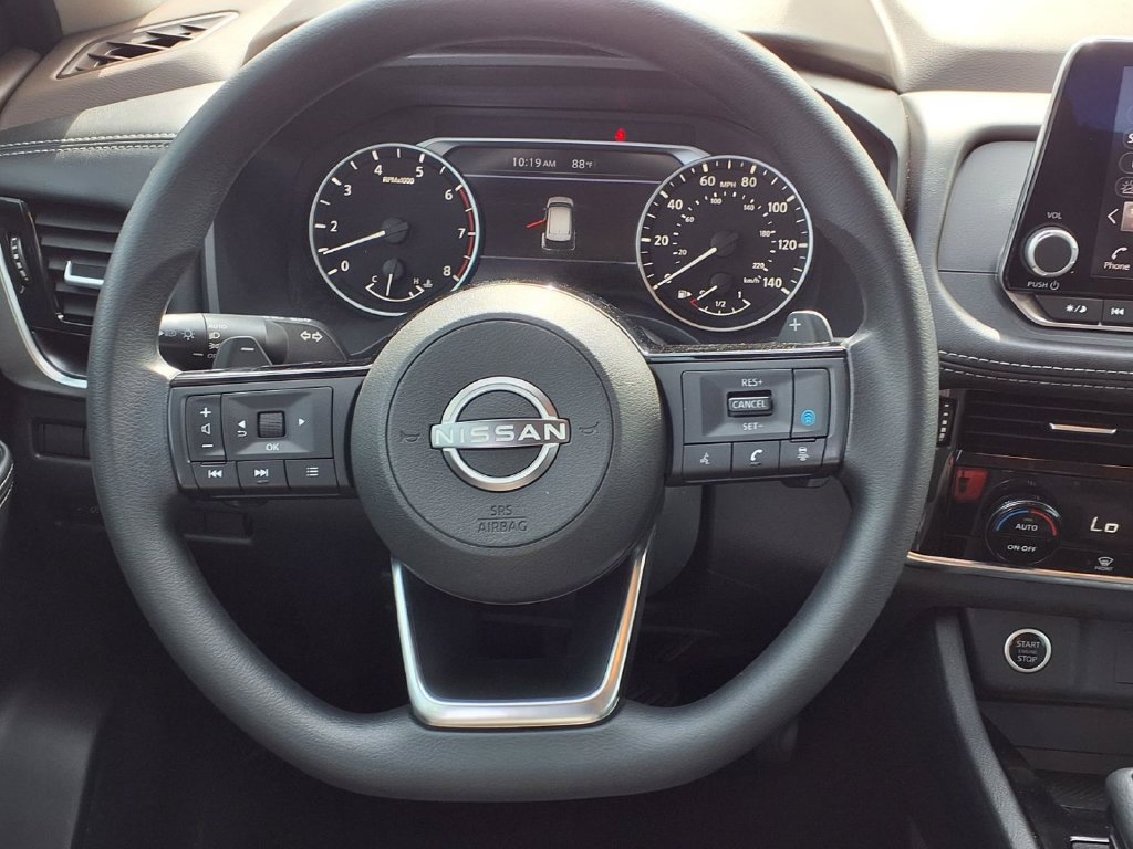 Used 2023 Nissan Rogue SV FWD image 20