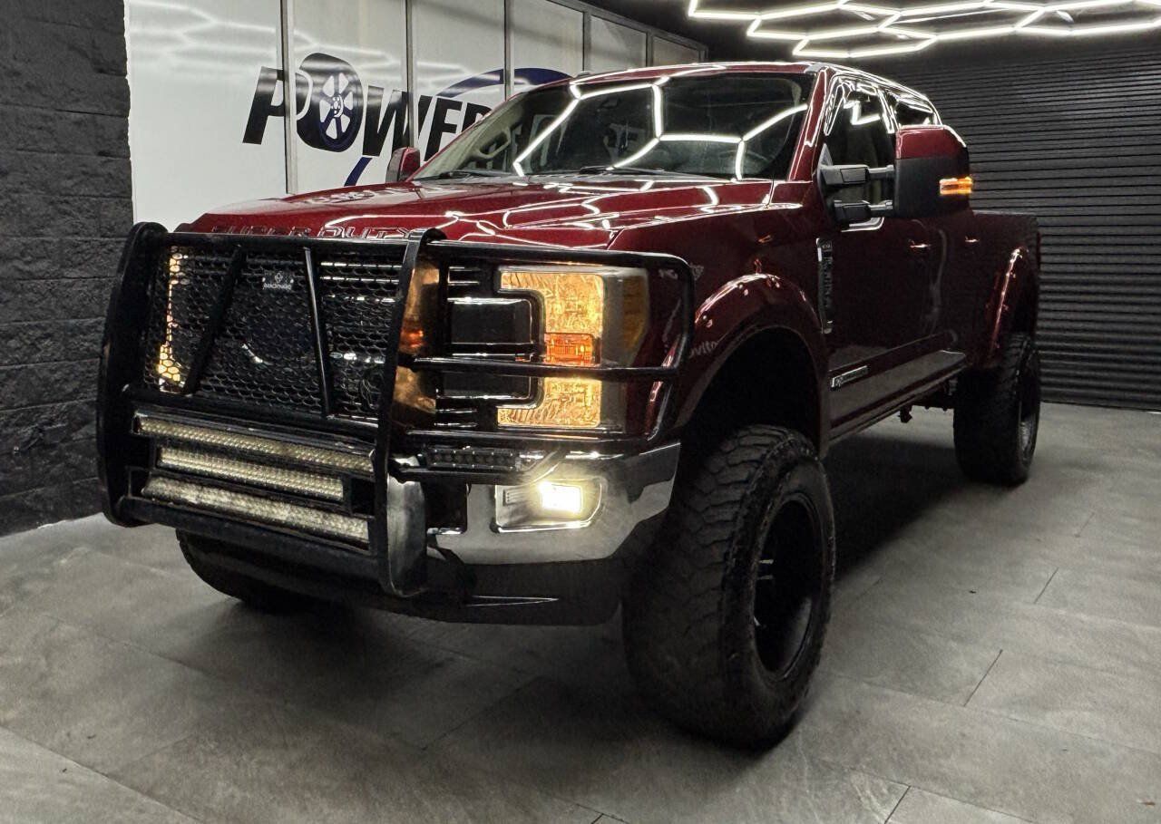 Used 2017 Ford F250 Lariat w/ Lariat Ultimate Package AWD/4WD image 1
