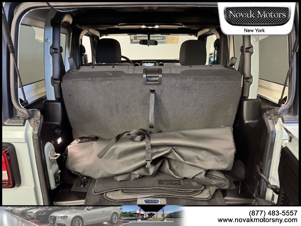 Used 2023 Jeep Wrangler Sport AWD/4WD image 12