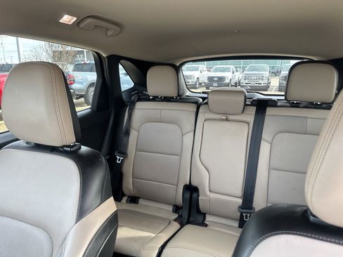 Used 2020 Ford Escape Titanium image 25