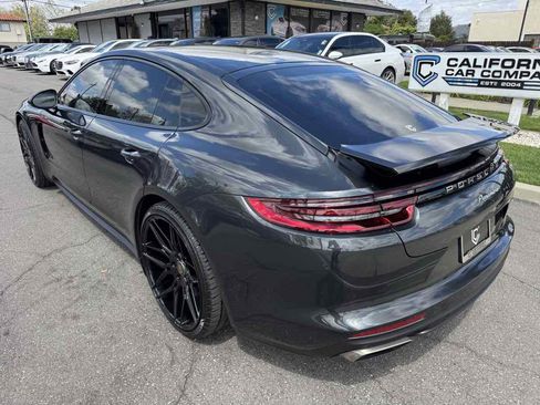 Used 2020 Porsche Panamera image 3
