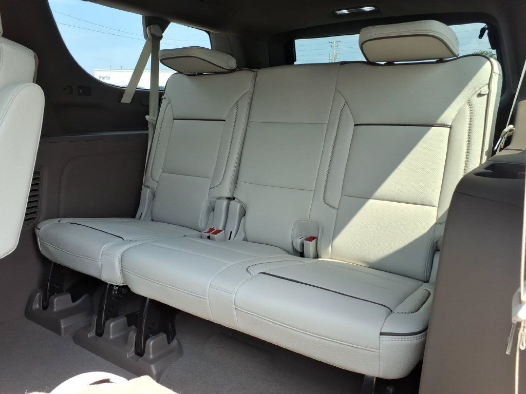 New 2026 GMC Yukon XL Denali w/ Advanced Technology Package AWD/4WD image 15