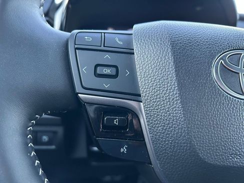 Used 2025 Toyota Camry SE image 20