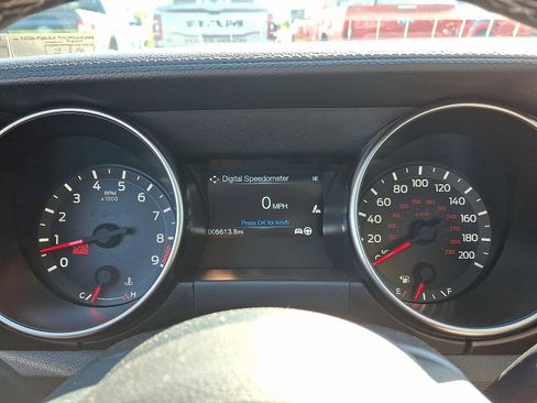 Used 2016 Ford Mustang Shelby GT350 w/ Technology Package image 25