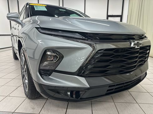 Certified 2025 Chevrolet Blazer RS image 2