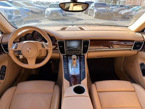Used 2011 Porsche Panamera 4 image 16