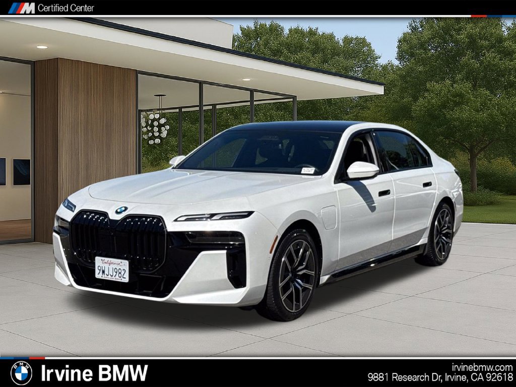 Used 2026 BMW 750e xDrive AWD/4WD image 1