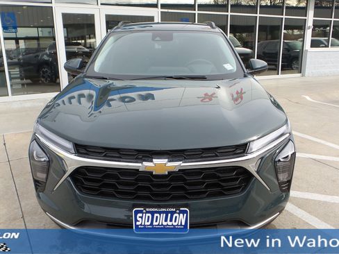New 2026 Chevrolet Trax LT w/ Driver Confidence Package image 8
