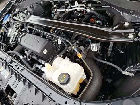 Certified 2023 Ford Explorer Limited w/ Limited Technology Package image 29