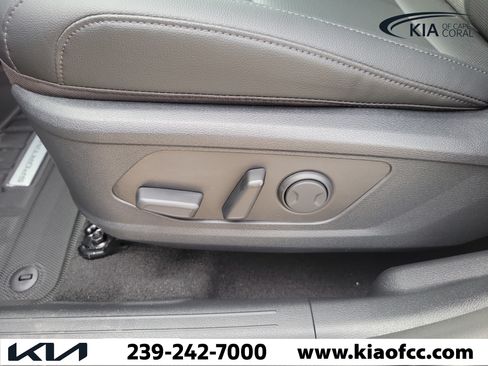 New 2026 Kia Sportage EX FWD image 21