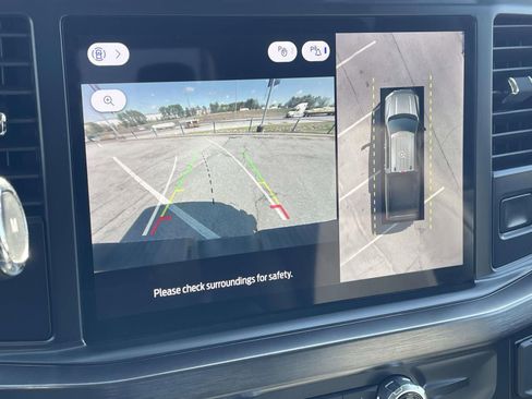 Used 2024 Ford F250 Lariat w/ Sport Appearance Package image 28