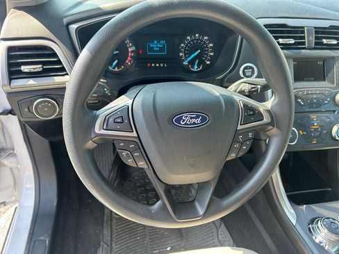 Used 2018 Ford Fusion S FWD image 12