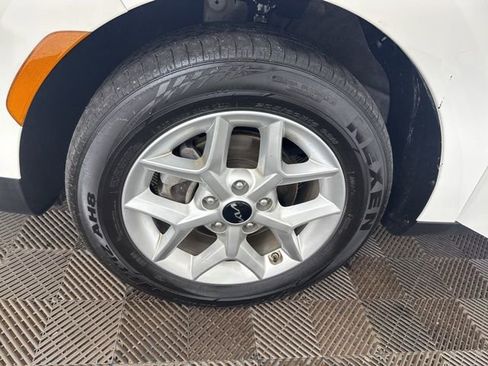 Certified 2024 Kia Soul S image 30