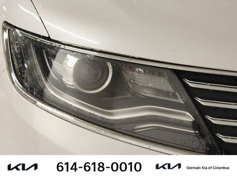 Used 2018 Lincoln MKX Reserve w/ Driver Assistance Package image 14